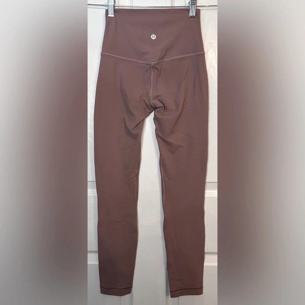 lululemon athletica High-Rise Mauve Leggings - Picture 5 of 10